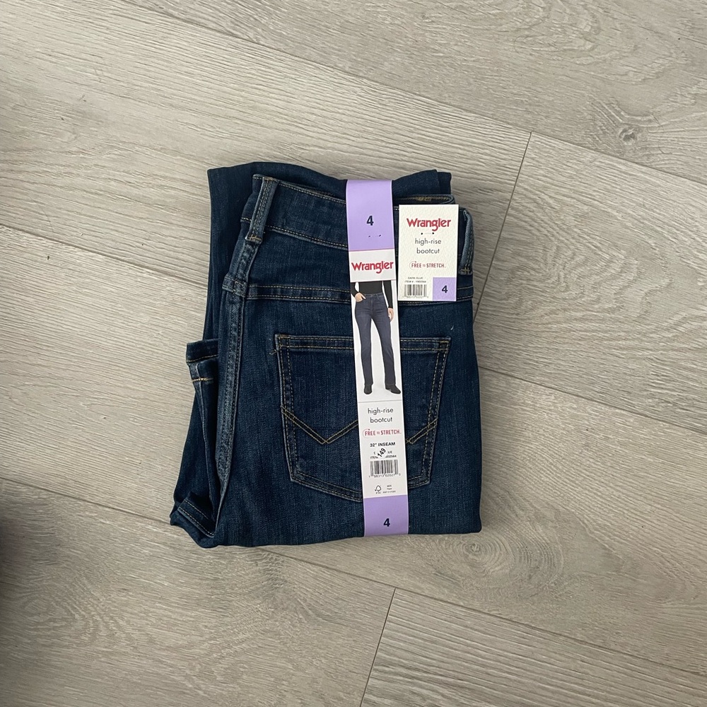 Wrangler High-Rise Bootcut Jeans in Blue size 4